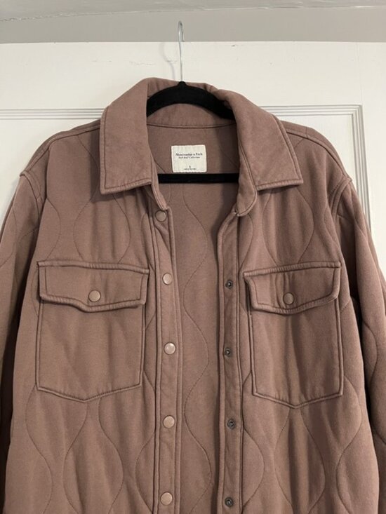 Abercrombie & Fitch Jackets & Blazers - Abercrombie & Fitch Soft AF Quilted Shirt Jacket